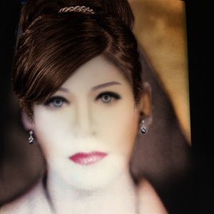 Meet your Posher, Debbie